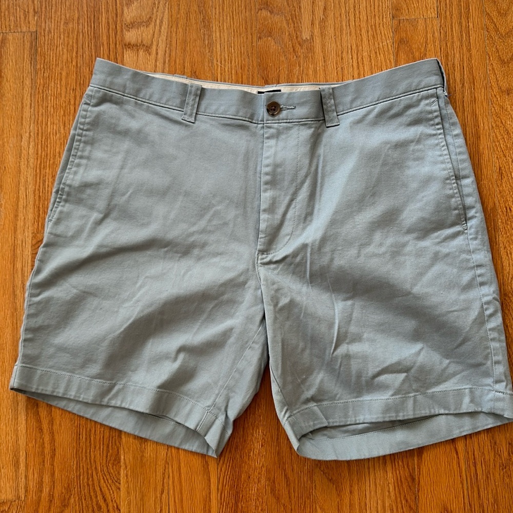 Men’s JCrew flex chino shorts size 34 with a 7in inseam